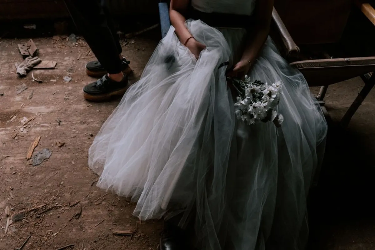 lonely wedding