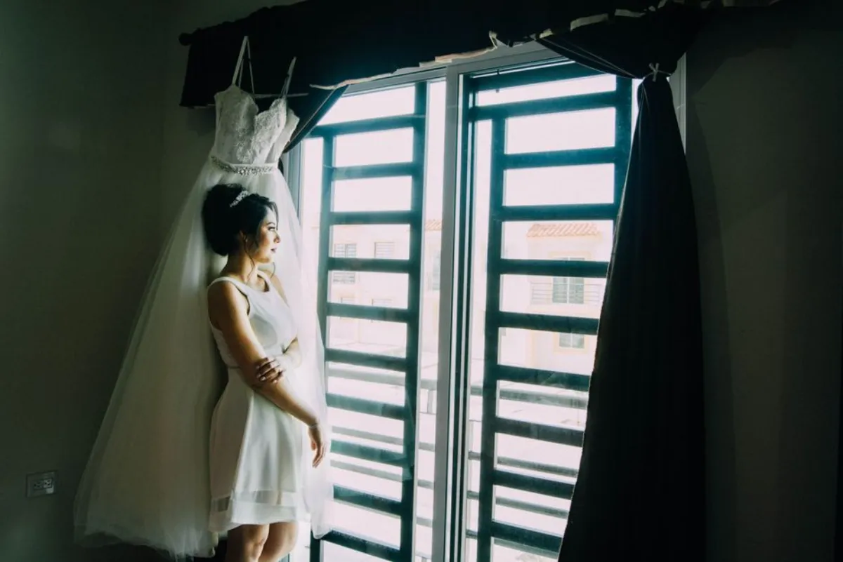 lonely wedding